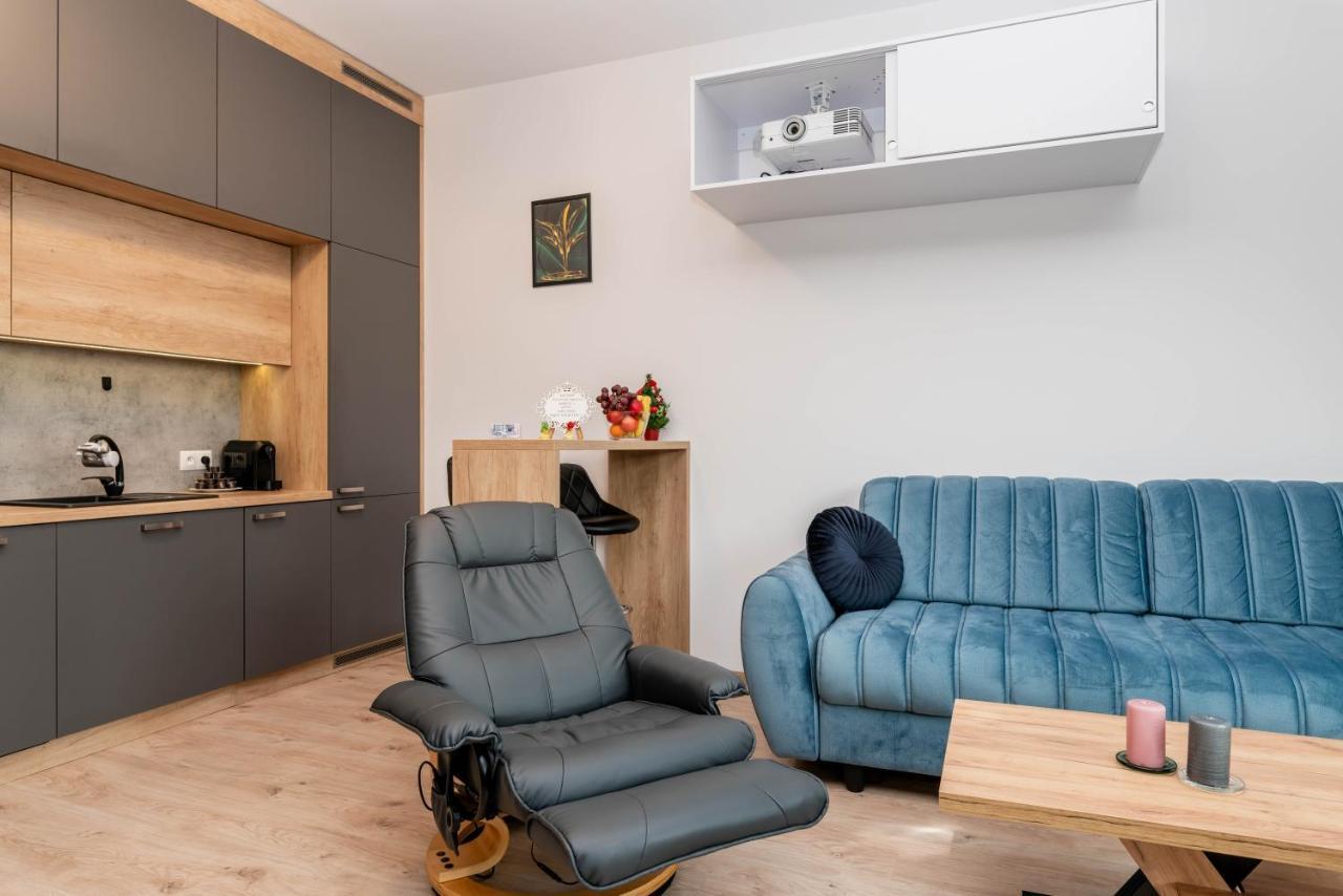 Apartwro - Apartament Przy Wyspie Slodowej, Garaz, Projektor, Rowery Apartment Wroclaw Bagian luar foto