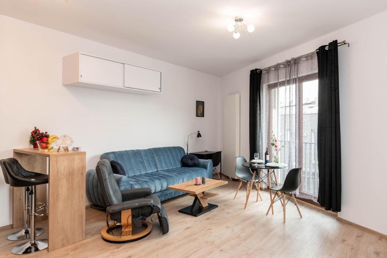 Apartwro - Apartament Przy Wyspie Slodowej, Garaz, Projektor, Rowery Apartment Wroclaw Bagian luar foto