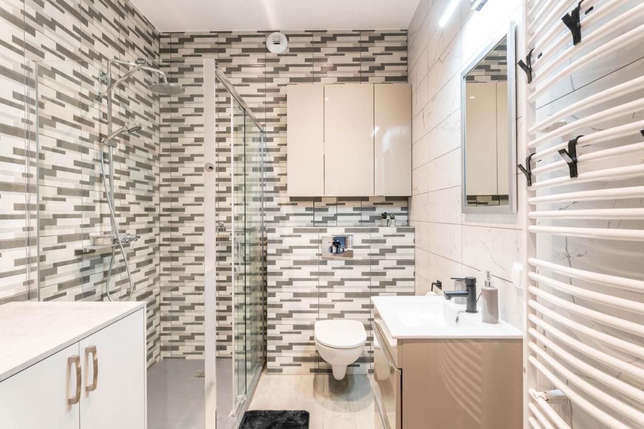 Apartwro - Apartament Przy Wyspie Slodowej, Garaz, Projektor, Rowery Apartment Wroclaw Bagian luar foto