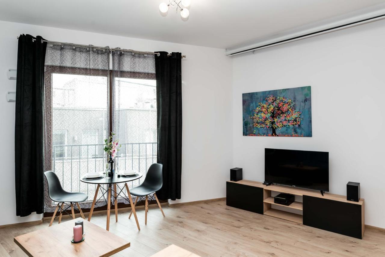 Apartwro - Apartament Przy Wyspie Slodowej, Garaz, Projektor, Rowery Apartment Wroclaw Bagian luar foto